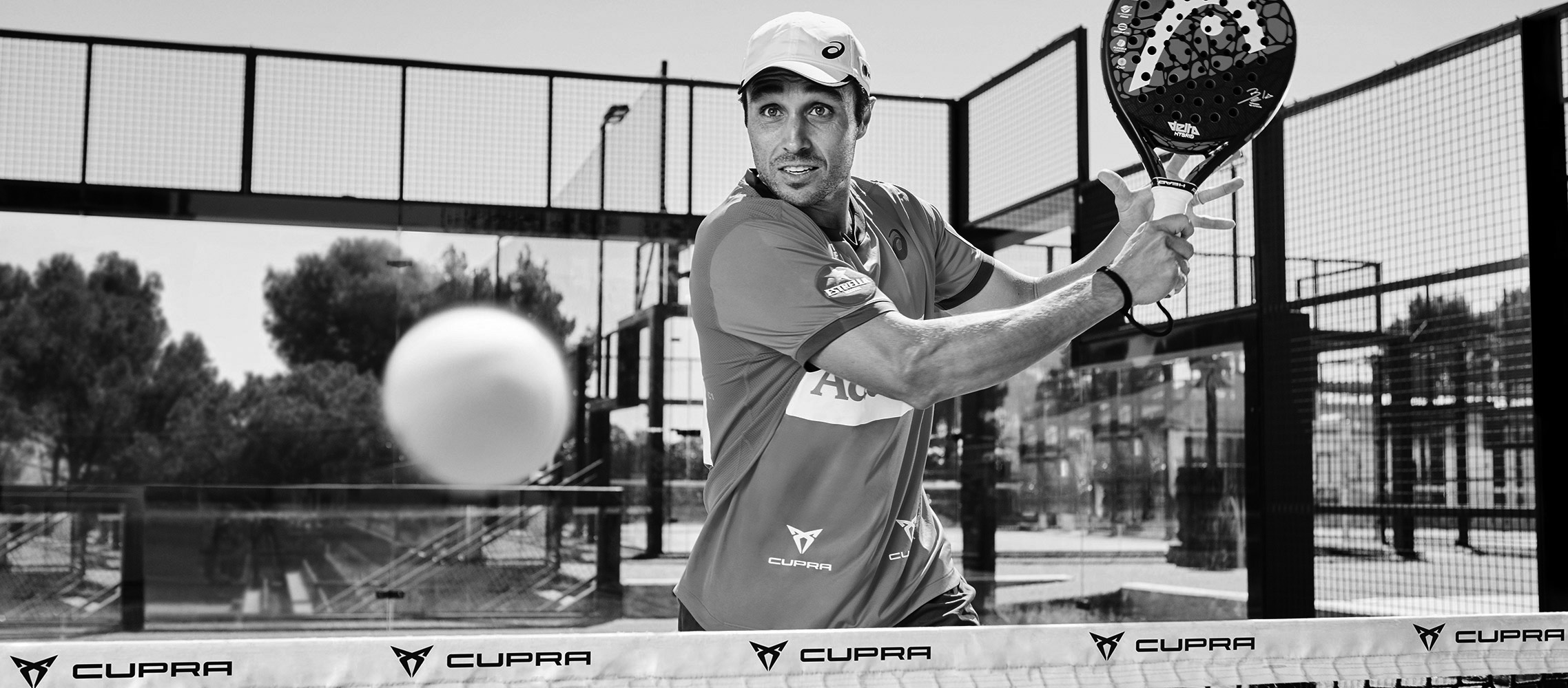 CUPRA Ambassador Fernando Belasteguin playing pádel.